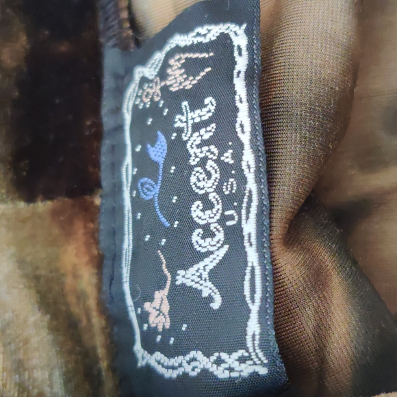 Velour Stretch Pencil Skirt with side slits - Picture 4 of 4